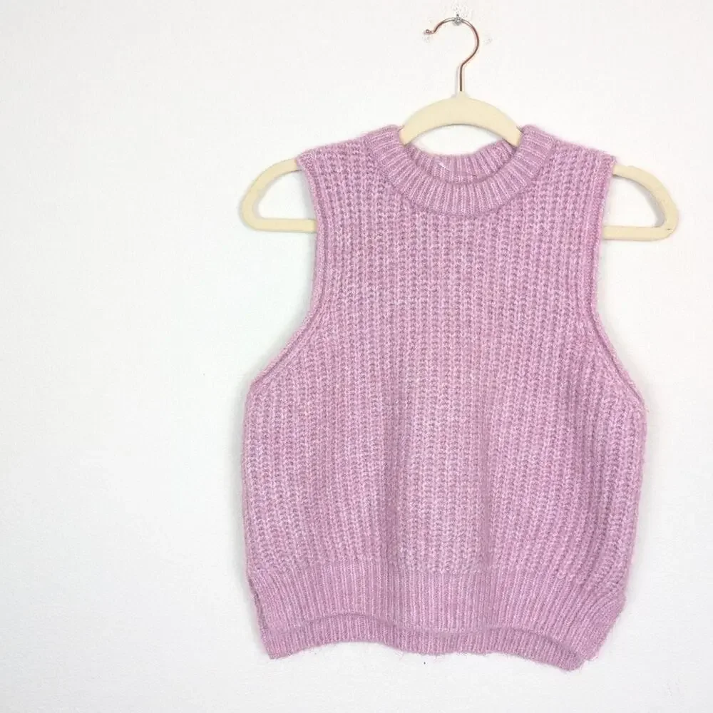 Universal Thread Pink Crew Neck Sweater Vest Size XS